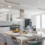 Casa Chloe Luxury Oceanview Penthouse * 拉哥斯
