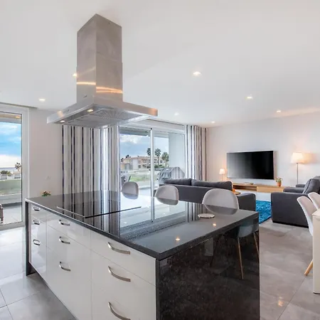 Casa Chloe Luxury Oceanview Penthouse *