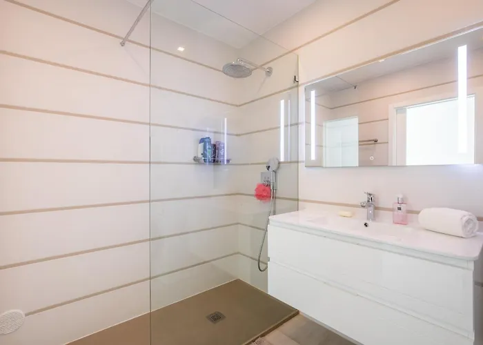 Casa Chloe Luxury Oceanview Penthouse *