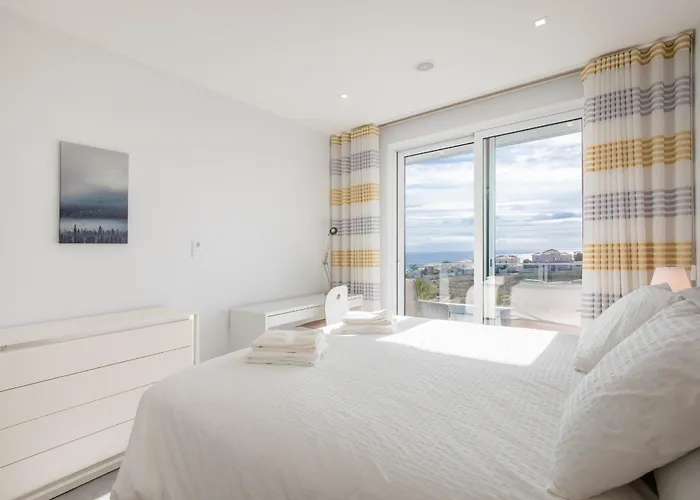 アパート Casa Chloe Luxury Oceanview Penthouse ラゴス