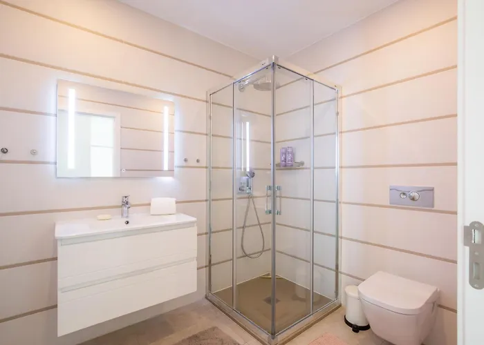 Casa Chloe Luxury Oceanview Penthouse アパート