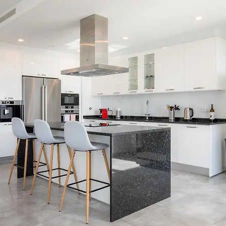 Casa Chloe Luxury Oceanview Penthouse Lejlighed *