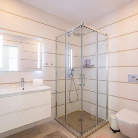 Casa Chloe Luxury Oceanview Penthouse Lejlighed