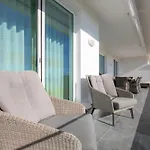 Casa Chloe Luxury Oceanview Penthouse * לאגוּ‏ש